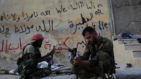 Free Syrian Army soldiers in the Battle of Aleppo (October 2012)